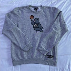 Adidas NYC Basketball Pigeon Crew Neck (Mens Size L) Sweatshirt Gray Black